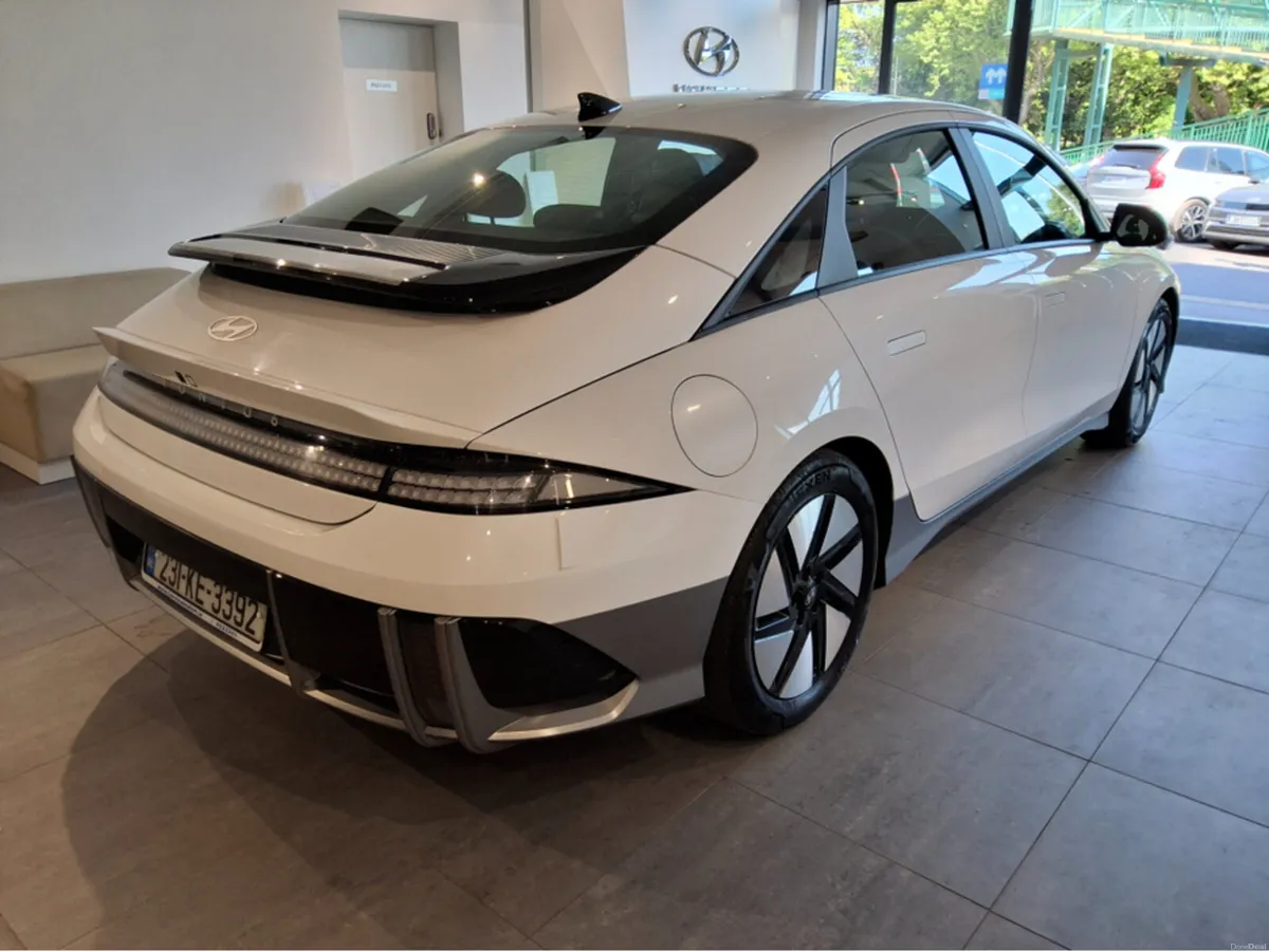 Hyundai IONIQ 6 SIGNATURE 53KWH - 1 Owner - Warran - Image 2