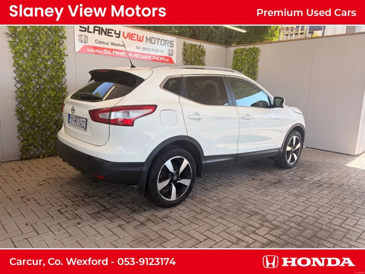 Nissan Qashqai 1.5 SV PREMIUM '17 4DR - Image 3