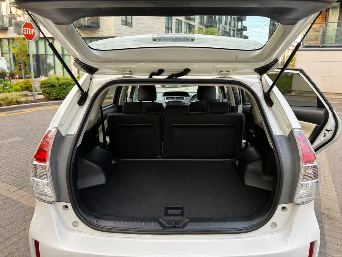 Toyota Prius alpha Taxi - Image 1