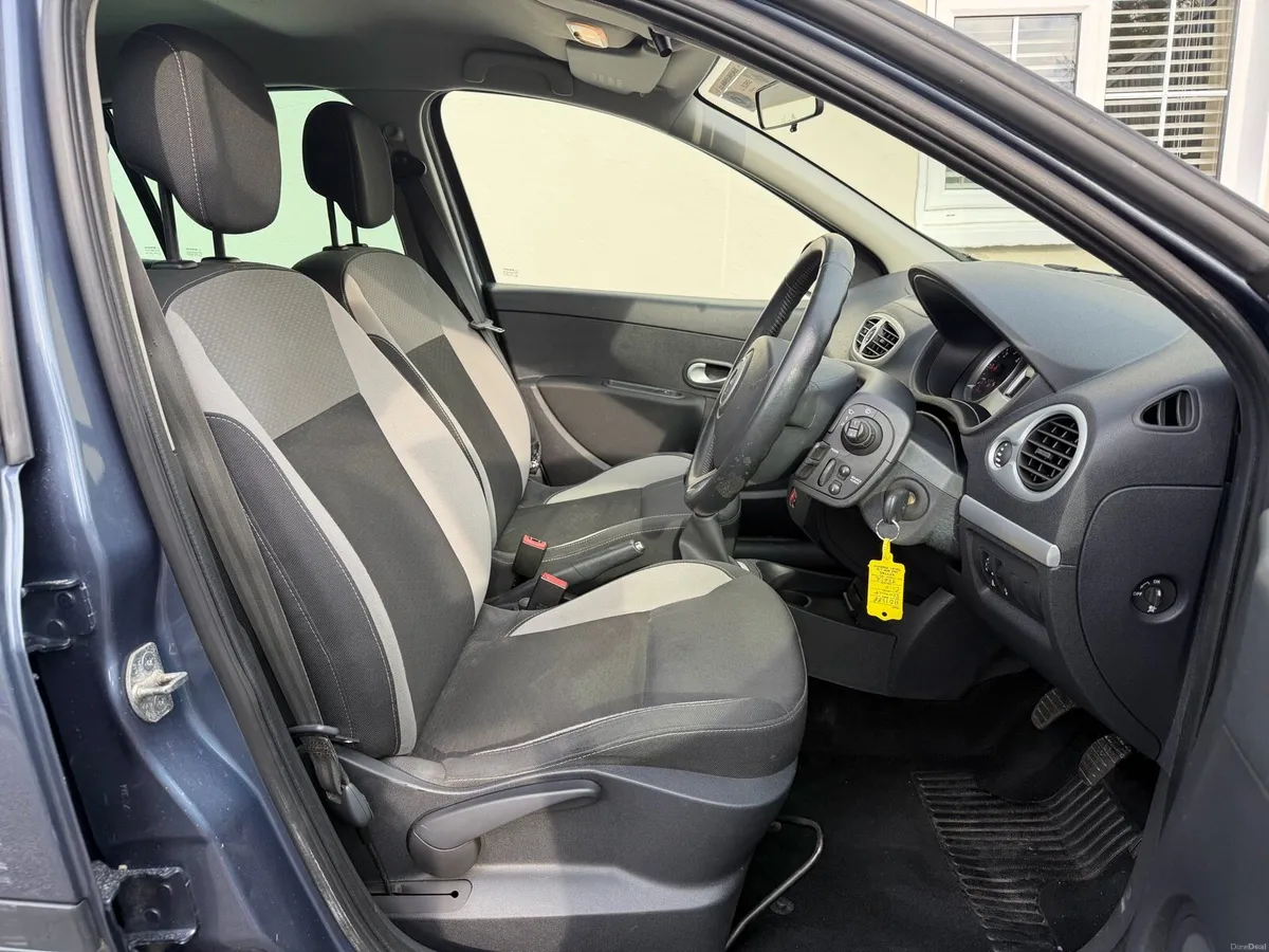 2011 Renault Clio /  NCT 05/27 LOW MILEAGE - Image 4