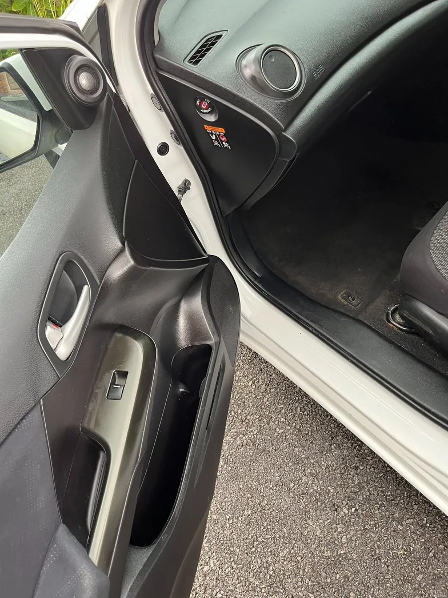 Honda Civic 2014 - Image 4