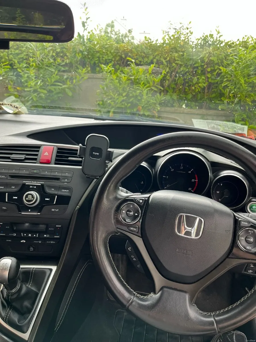 Honda Civic 2014 - Image 3