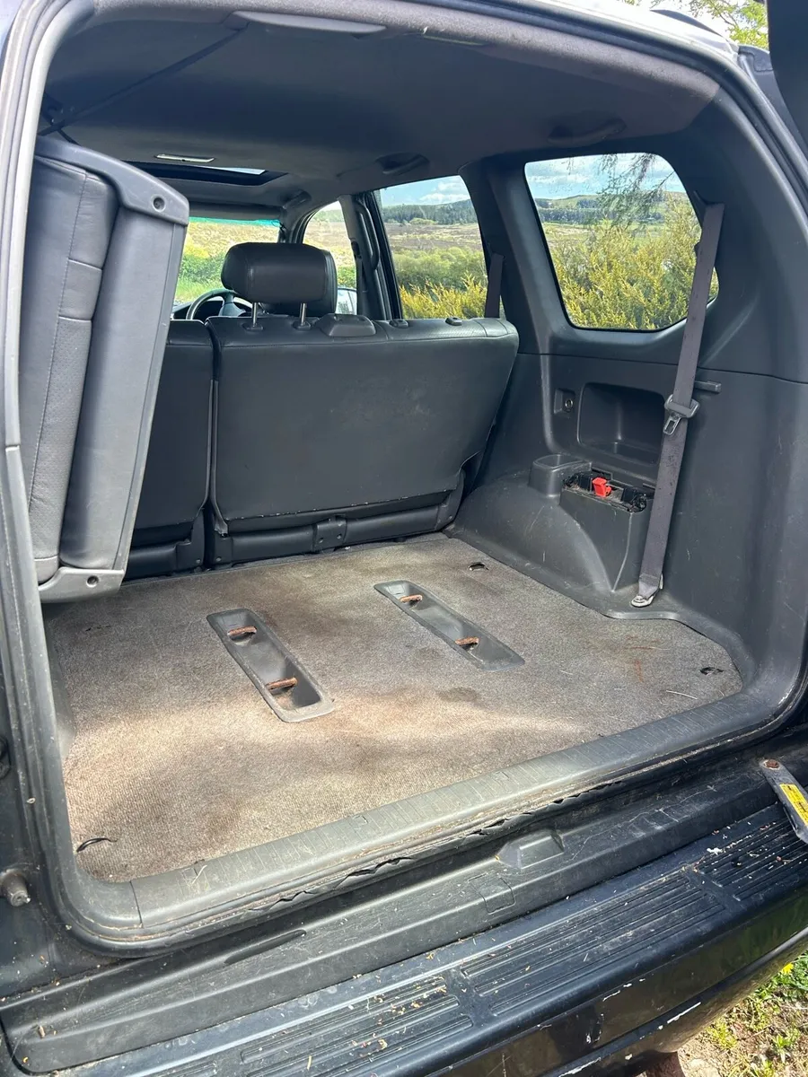 Toyota Land Cruiser - Image 3