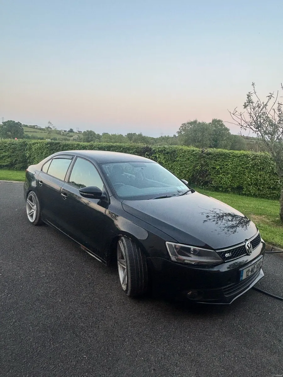 Volkswagen Jetta - Image 3