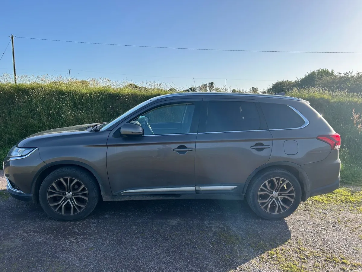 Mitsubishi Outlander 2018 - Image 3