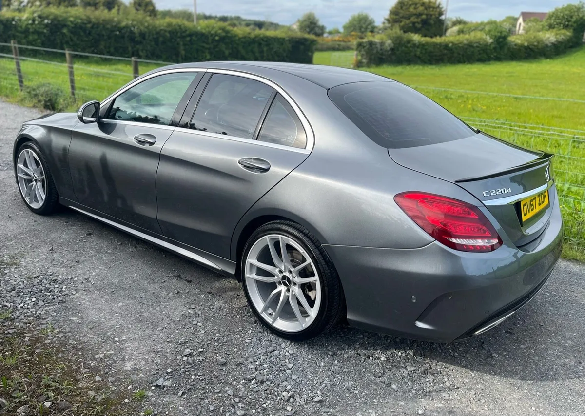 Mercedes C220 AMG Line 2018 - Image 4