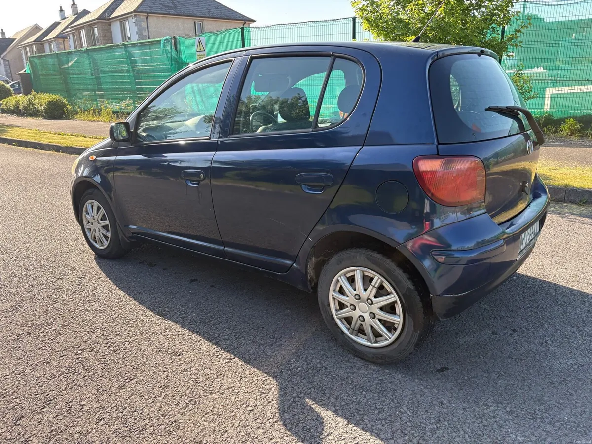 Toyota Yaris petrol - Image 4