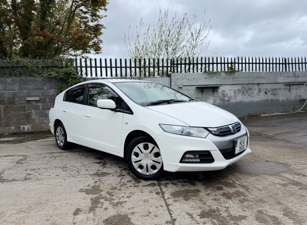 2014 HONDA INSIGHT. MINT COND. NEW NCT. AUTO 1.3L - Image 1