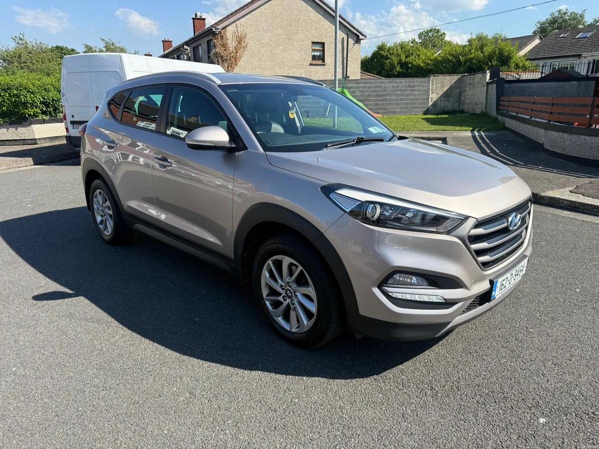 2016 Hyundai Tucson EXECUTIVE - Image 1