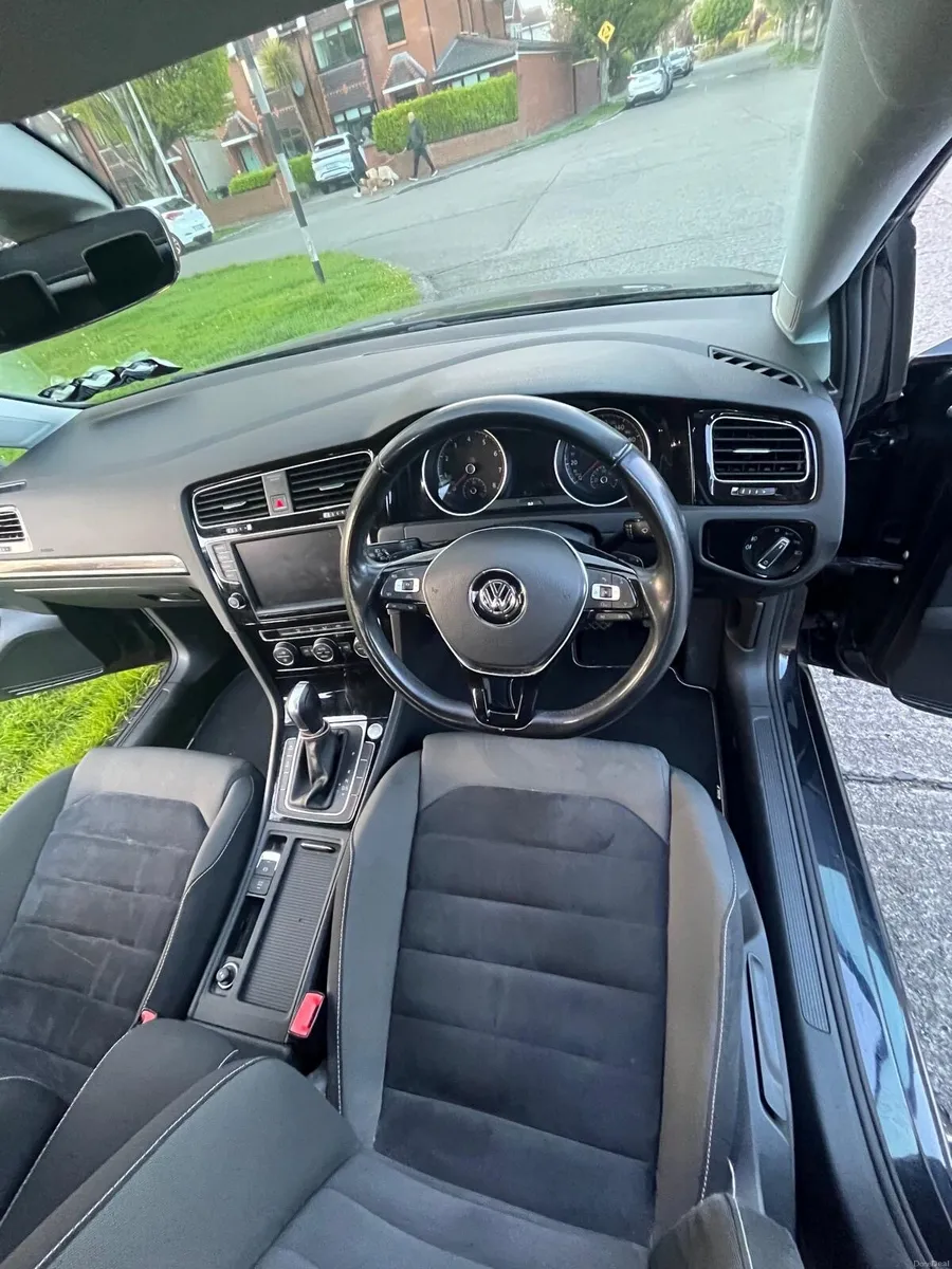 Volkswagen Golf - Image 3