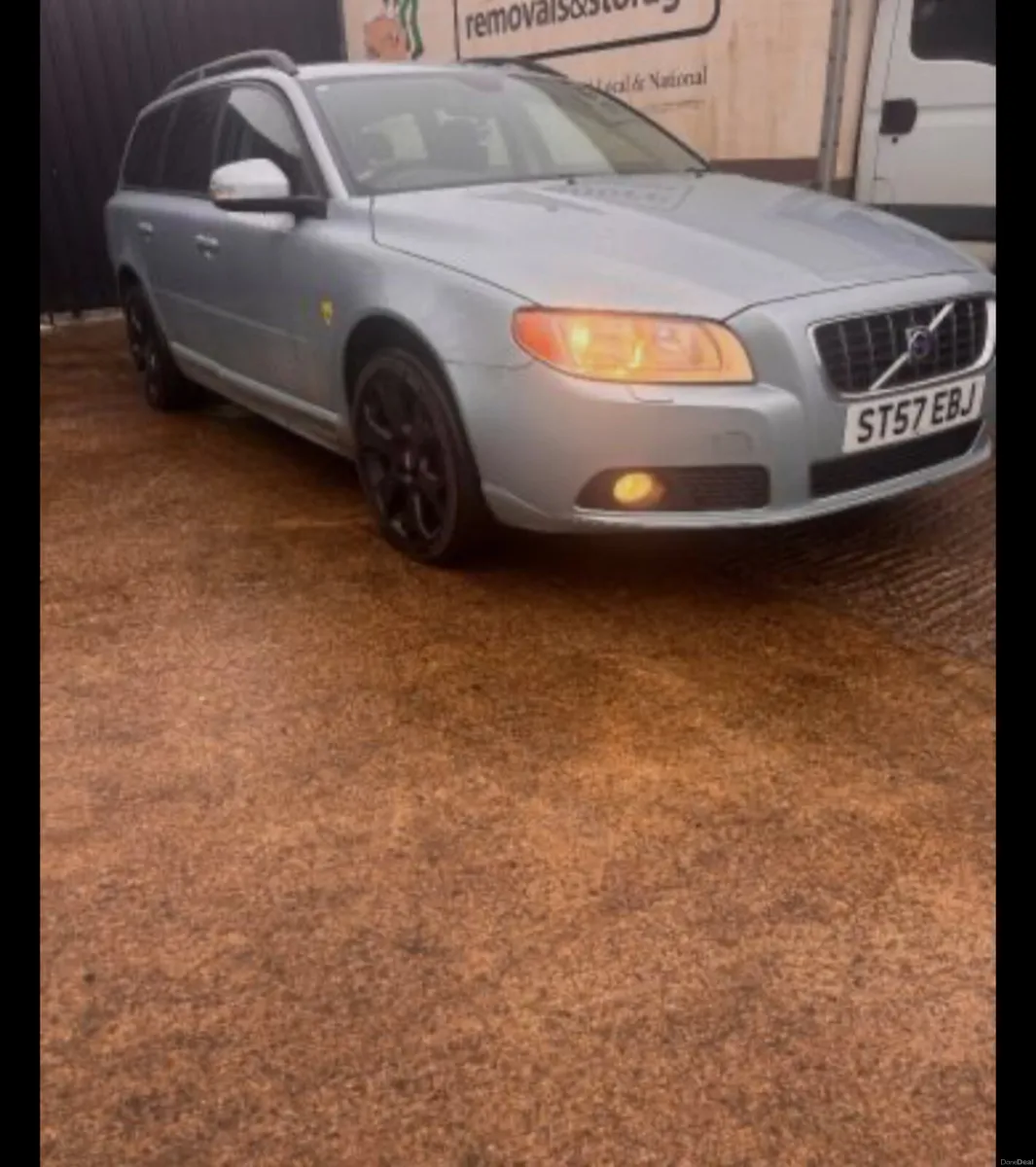 Volvo V70 Estate 2007 Semi -Auto 2400 (cc) 5 Door - Image 1