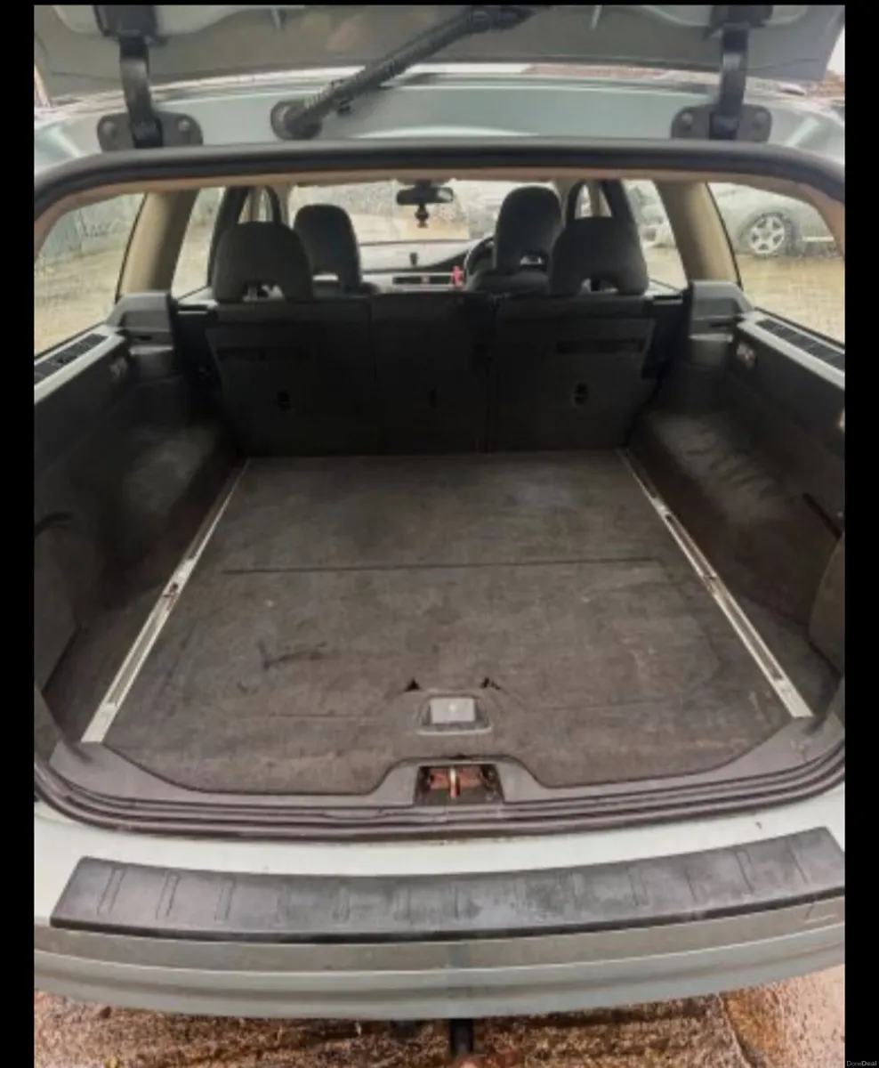 Volvo V70 Estate 2007 Semi -Auto 2400 (cc) 5 Door - Image 6