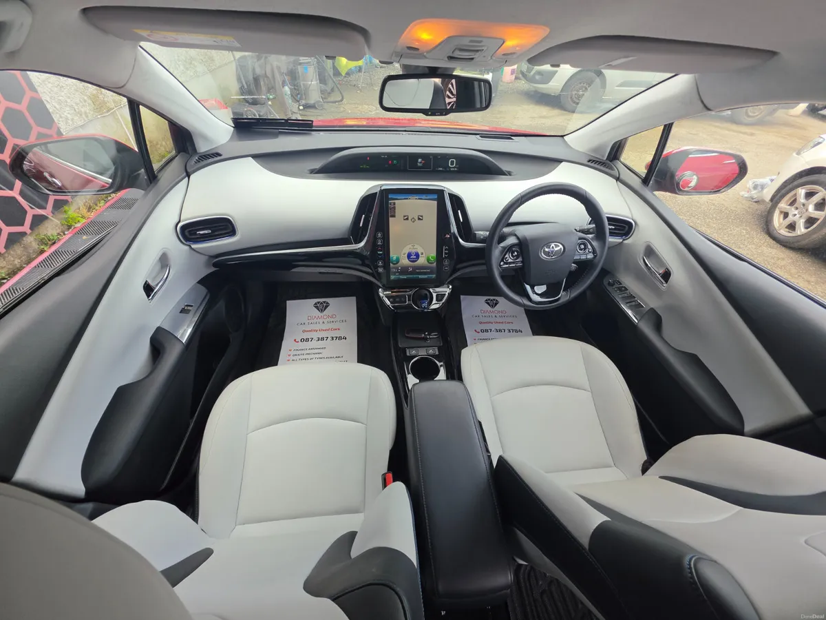 TOYOTA PRIUS TESLA STYLE SCREEN LEATHER HEAT SEATS - Image 1
