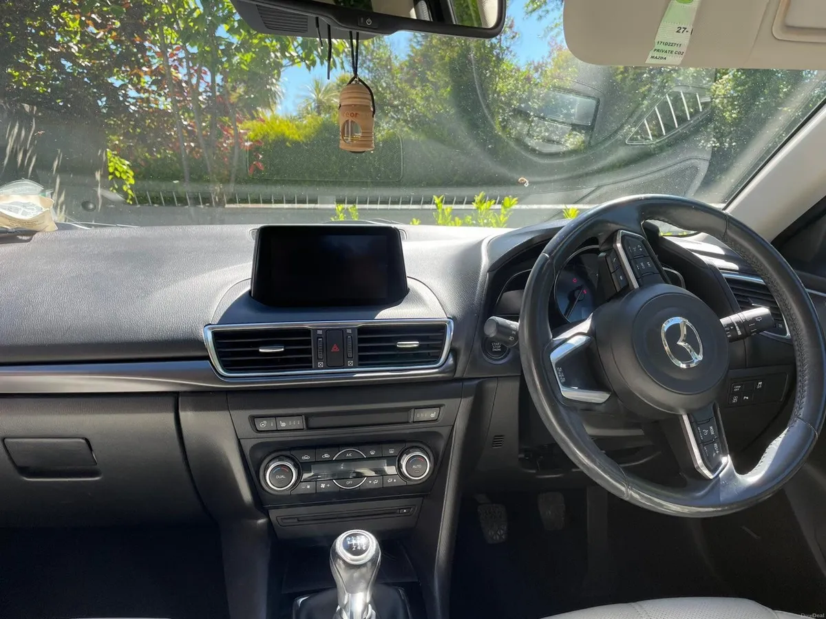 Mazda Mazda3 2017 - Image 2