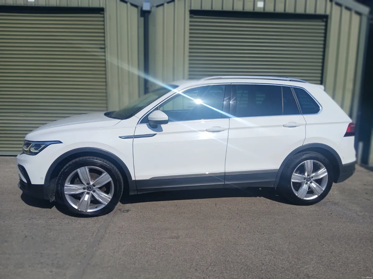 Volkswagen Tiguan 2 litre dsl 2021 1 owner - Image 2