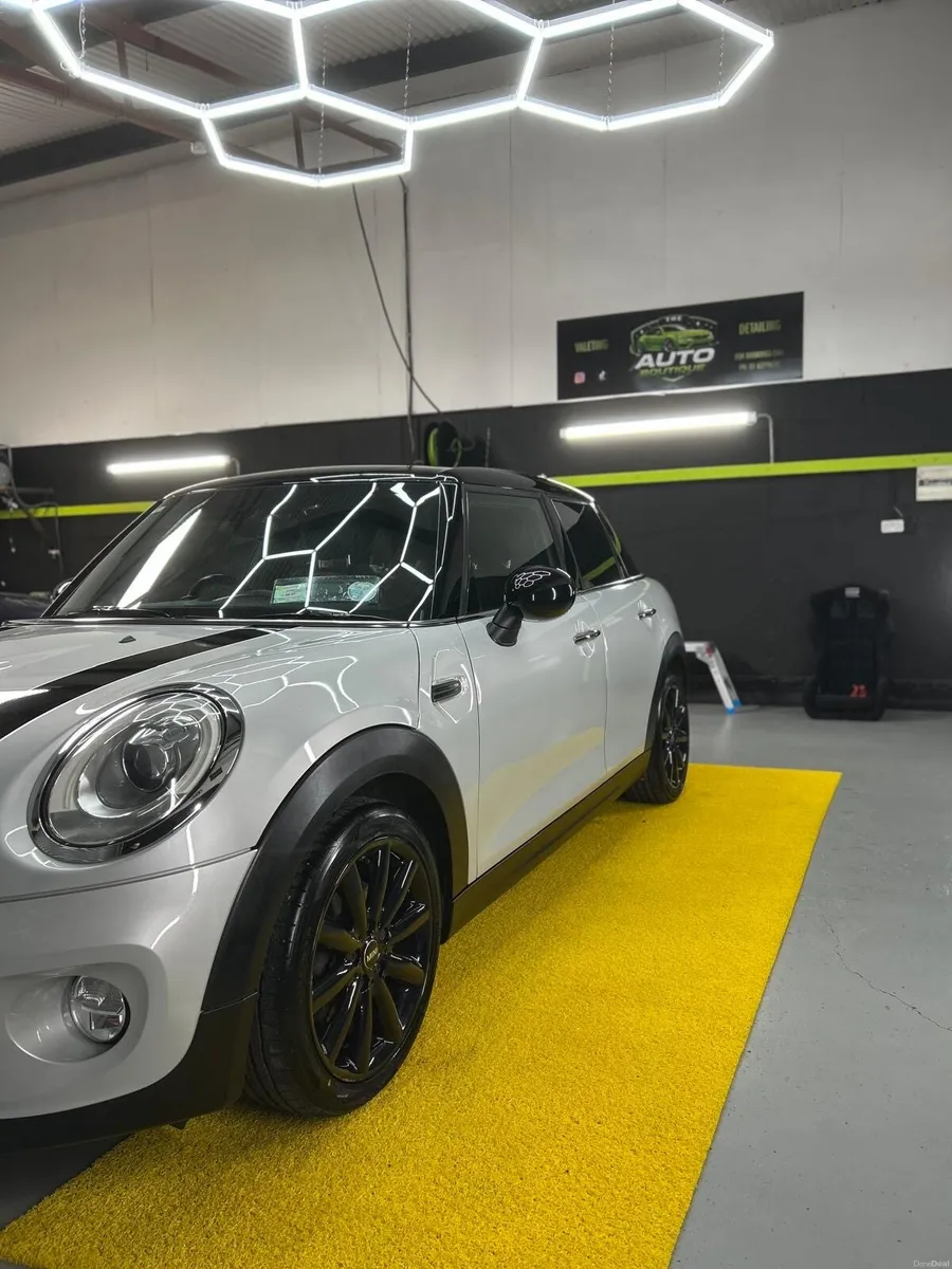 Mini Cooper - Image 1