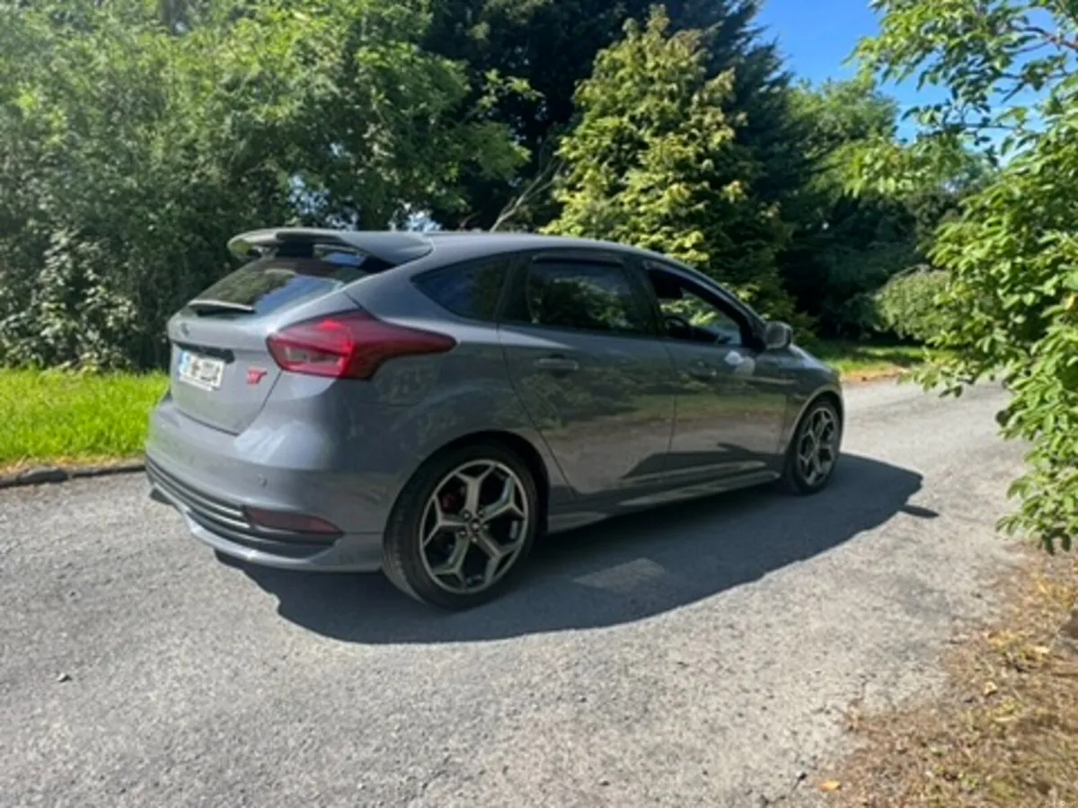2017 Ford Focus ST 2.0 TDCi Diesel ST-3 — Manual — - Image 2