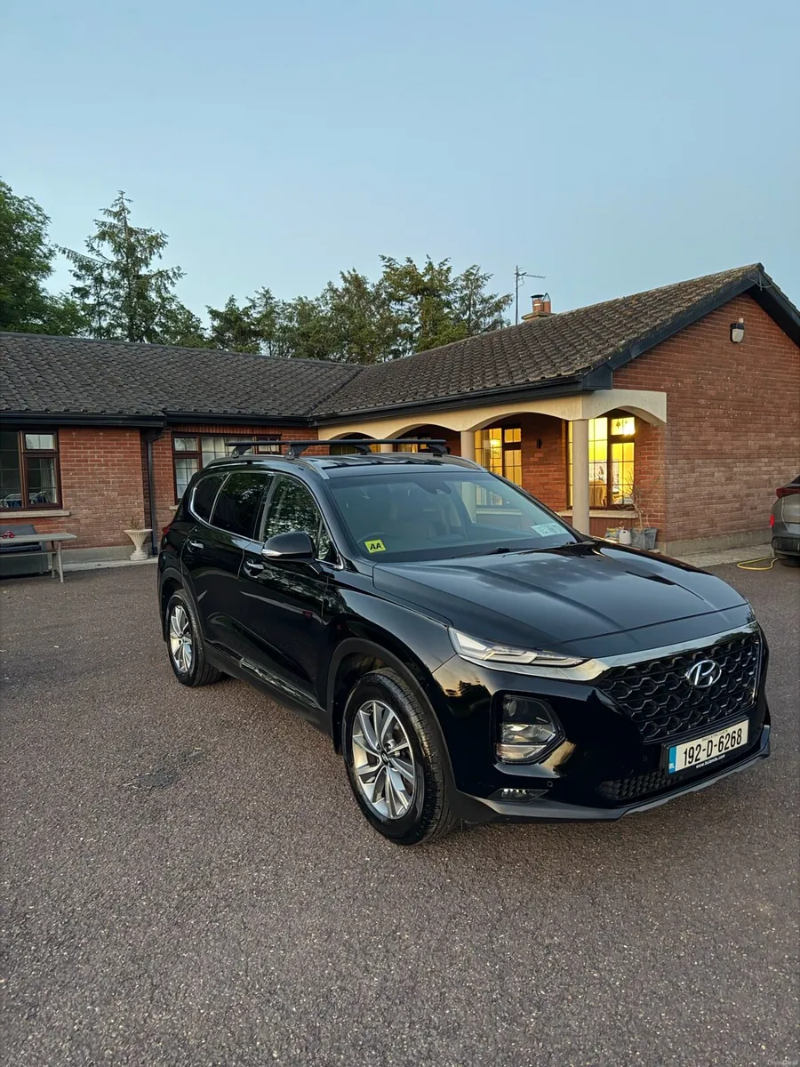 Hyundai Sante Fe 7 Seater 2.2 4WD Executive Plus - Image 1