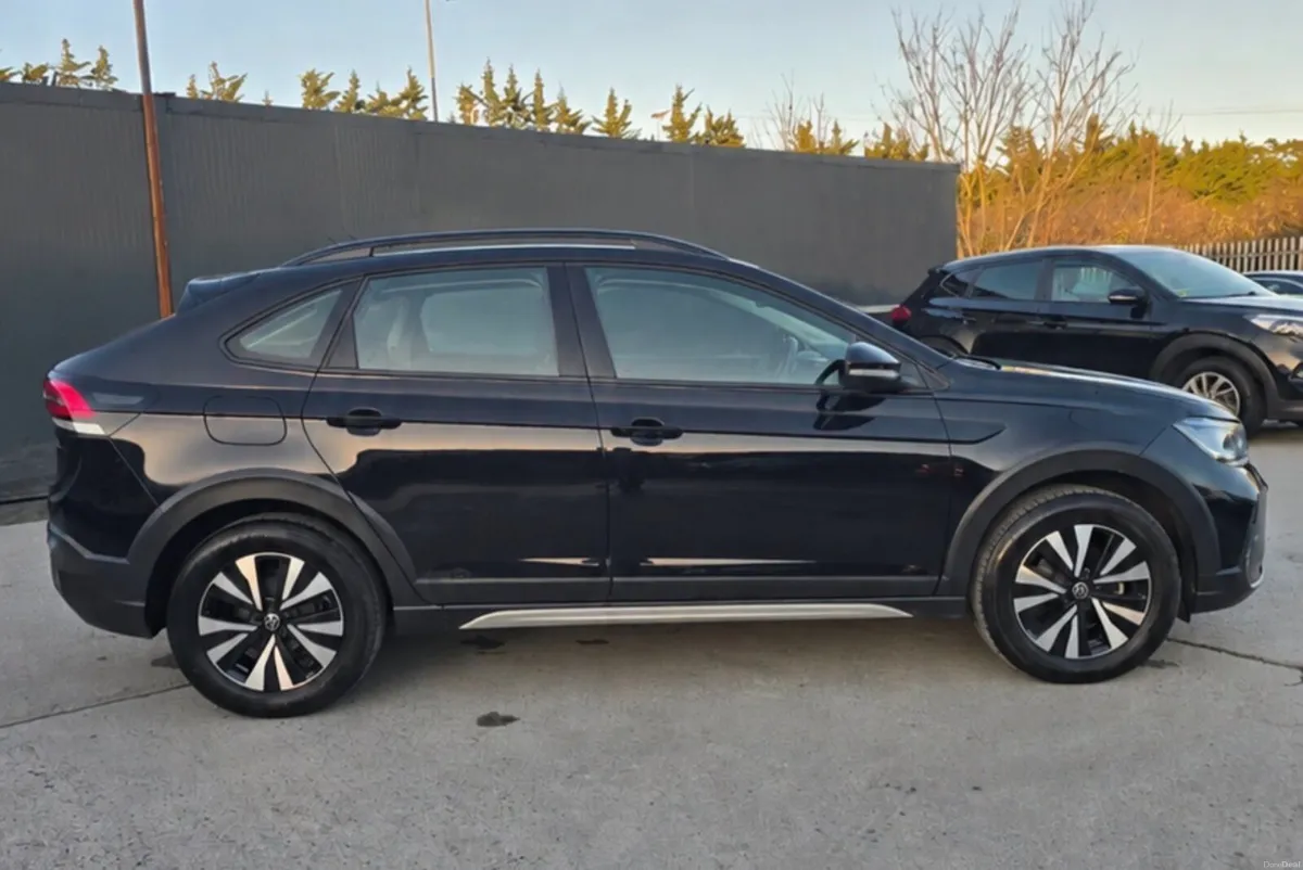 2022 Volkswagen Taigo Life 1.0 TSI 95 BS - Image 2