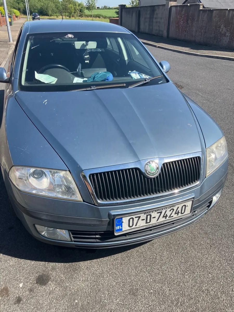 Car - Image 2