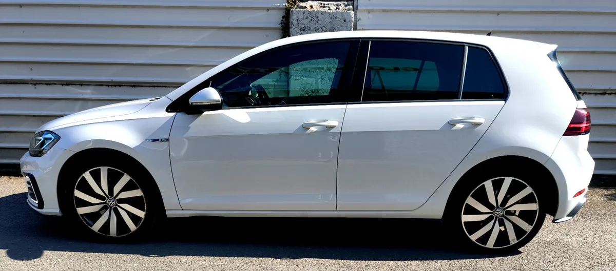 VOLKSWAGEN GOLF GTE PLUG-IN HYBRID 2020 - Image 3