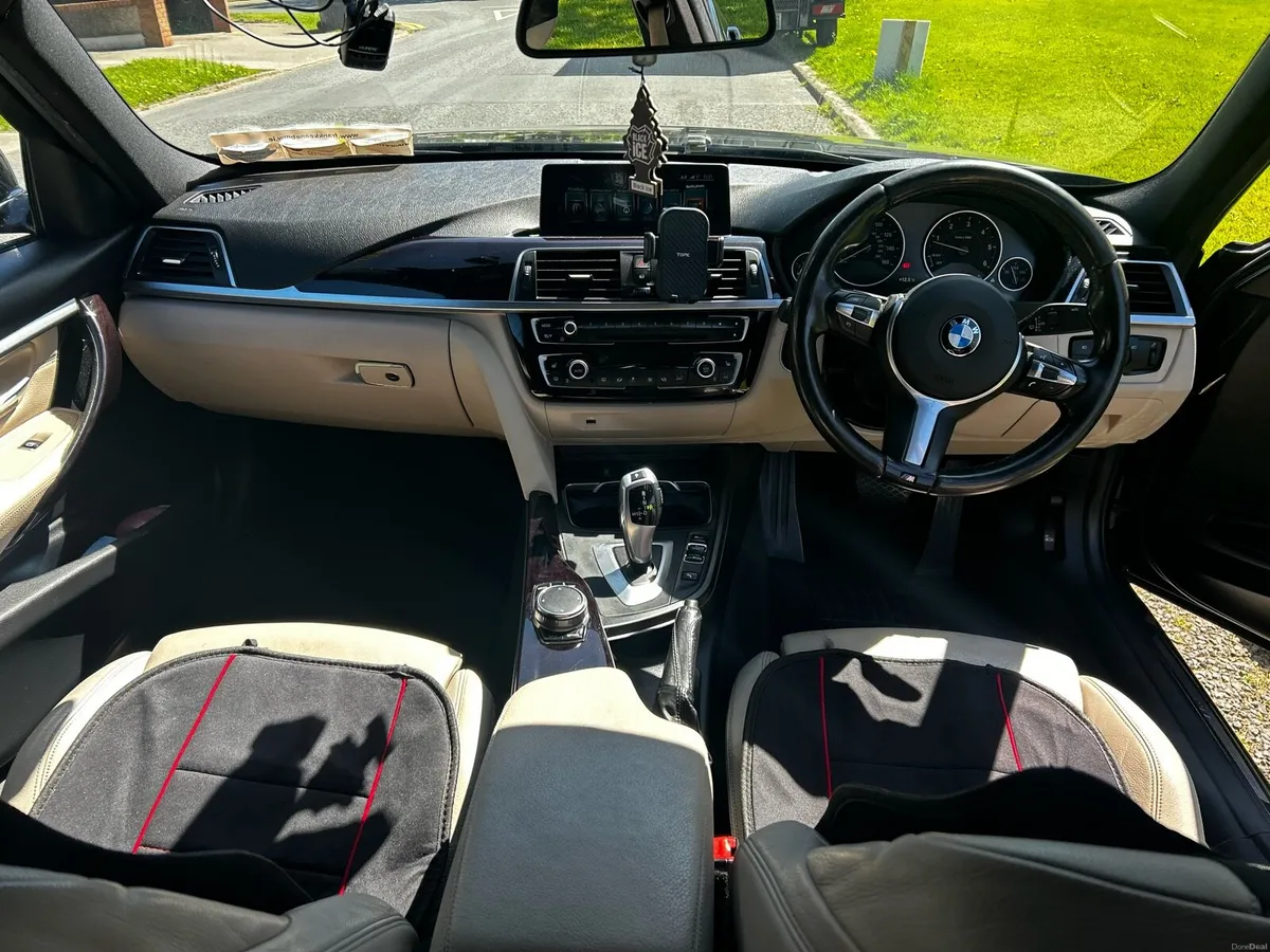 BMW 3-Series - Image 3