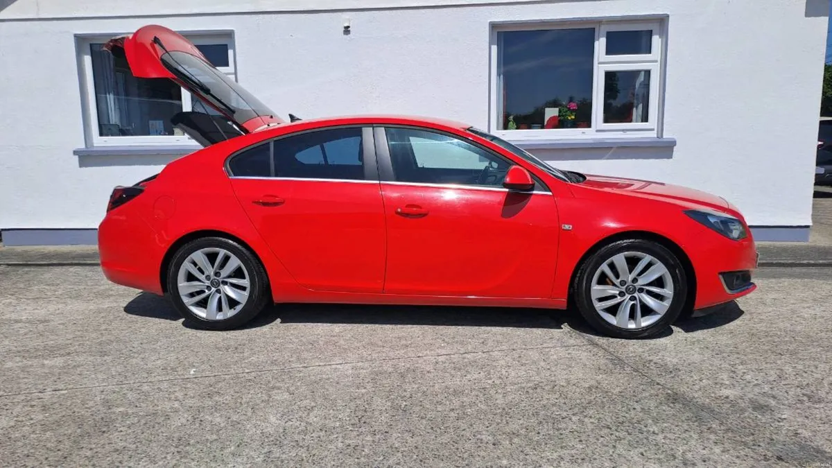 2017 Opel Insignia Hatchback ~Spotless Condition~ - Image 1