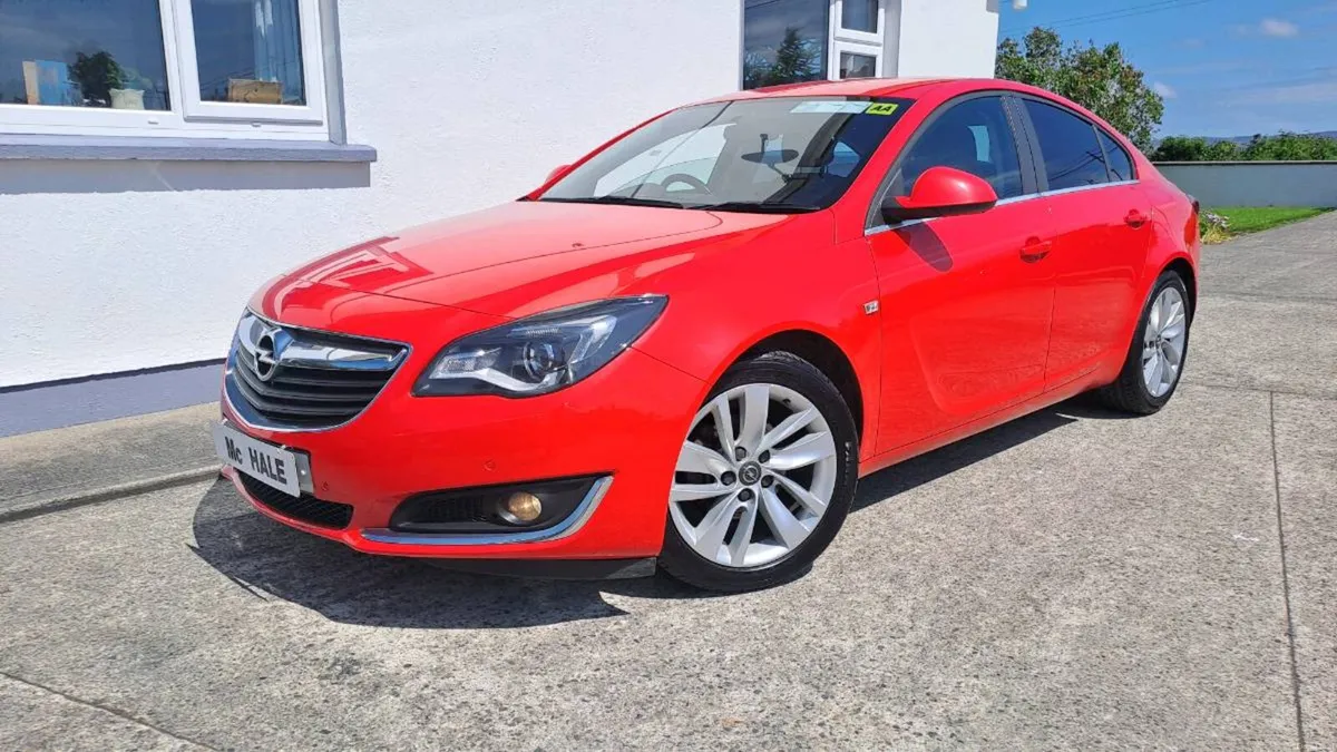 2017 Opel Insignia Hatchback ~Spotless Condition~ - Image 3
