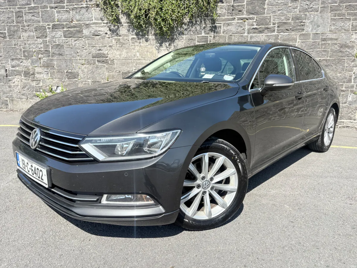 VW Passat C~Line 2.0 150 HP trade ins + warranty👍 - Image 3