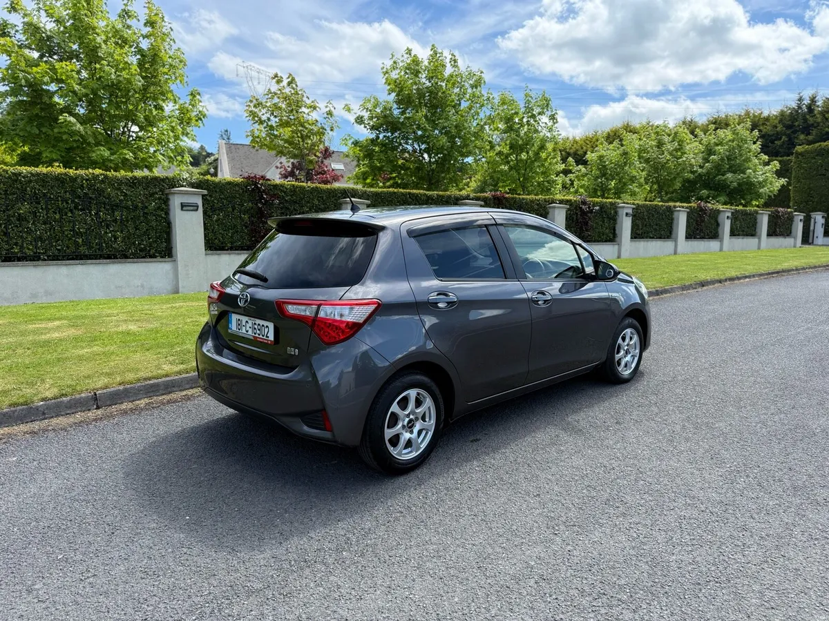 2018 Toyota Yaris 1.5 Hybrid Auto 48000 KM - Image 3