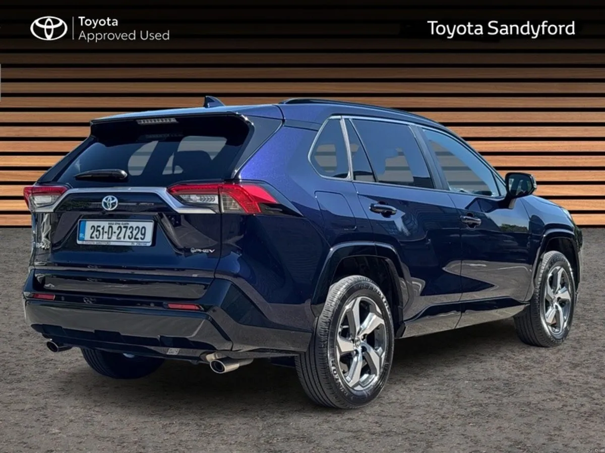 Toyota RAV4 AWD SOL PHEV // FULL LEATHER HEATED SE - Image 2