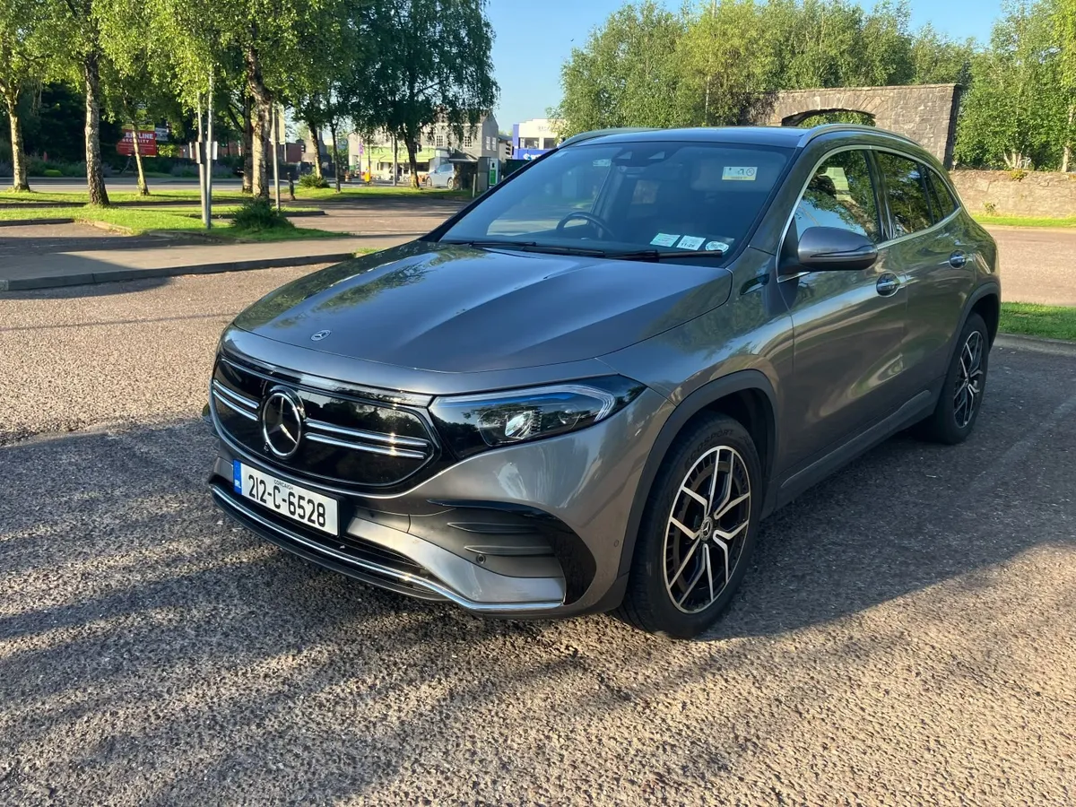 Mercedes-Benz EQA 350 AMG Line Premium 4MATIC - Image 1