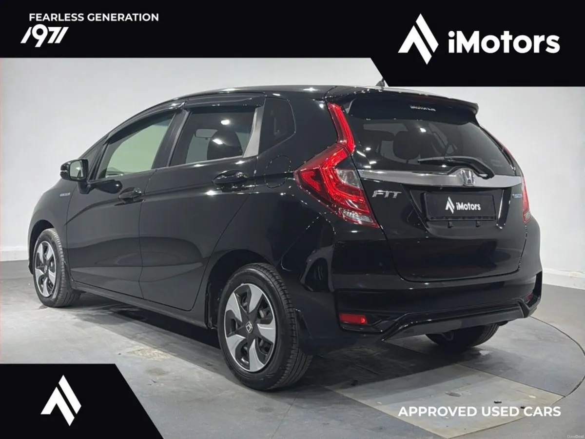 Honda Fit AUTOMATIC HYBRID S - Image 2