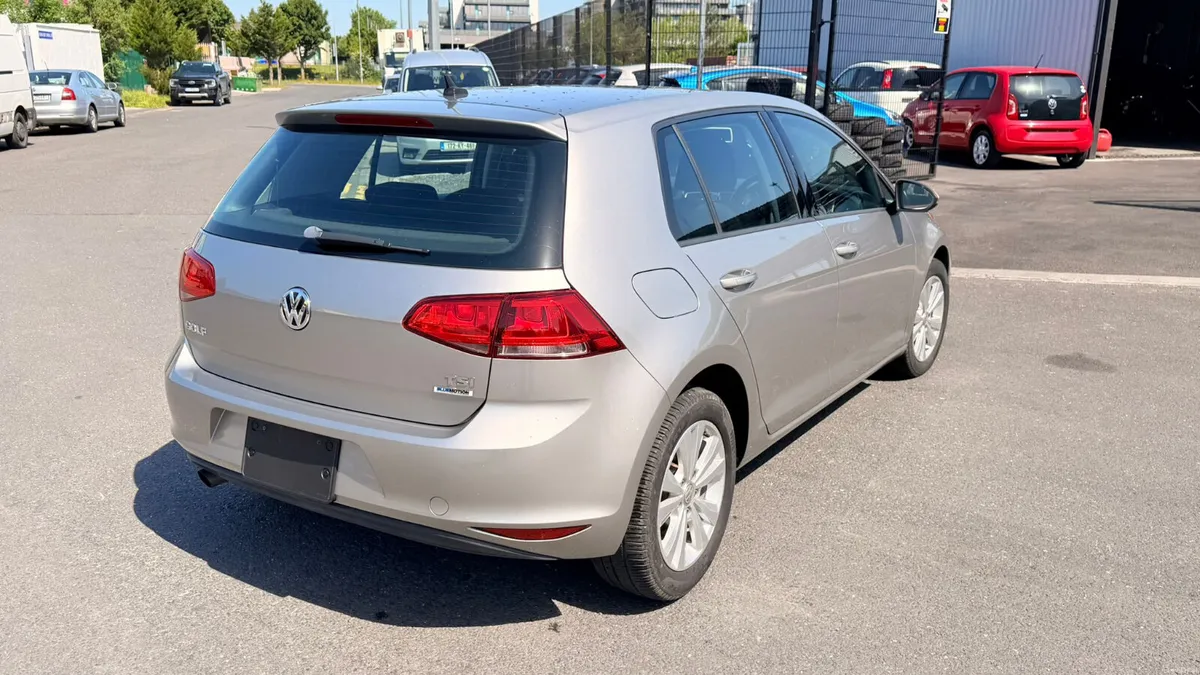 Volkswagen Golf Silver - Image 4