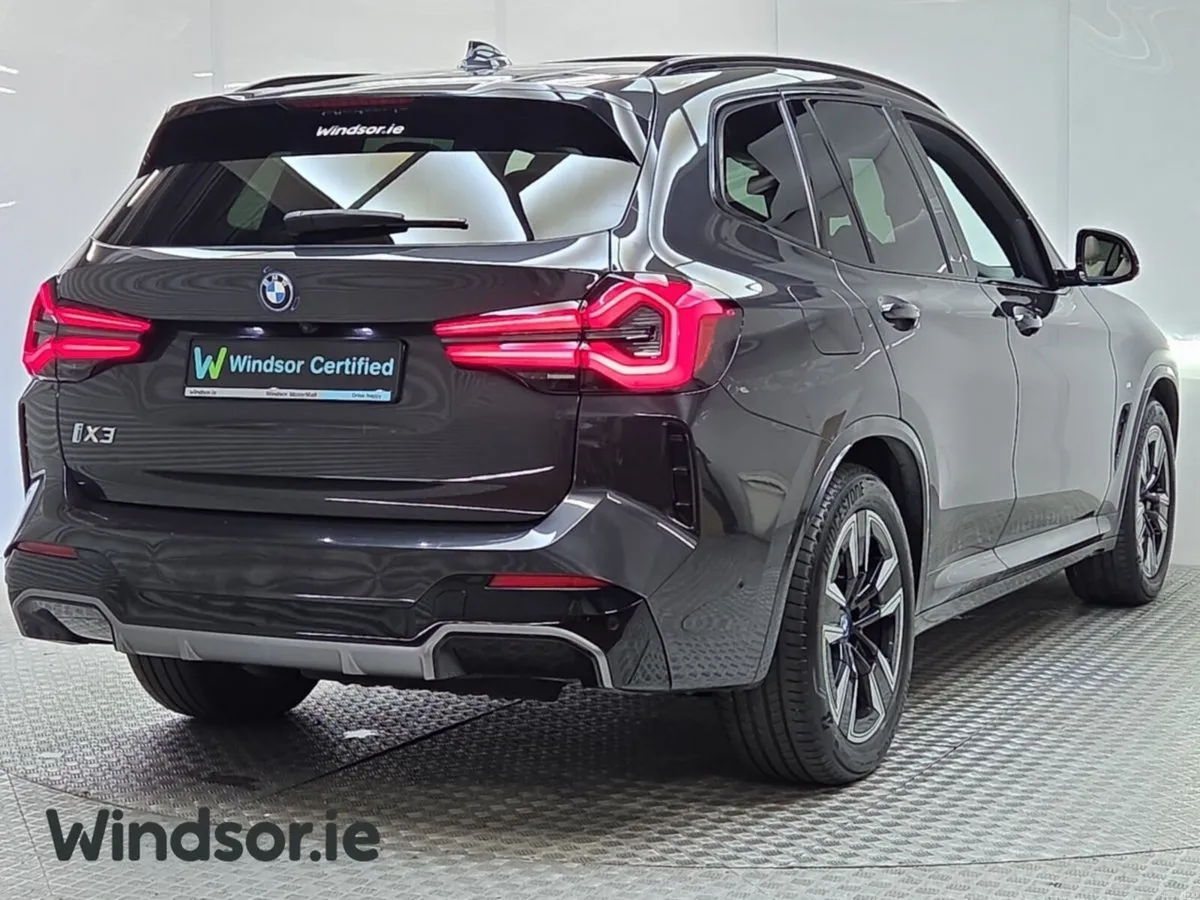 BMW iX3 80 kWh M Sport *Sun Roof* - Image 3