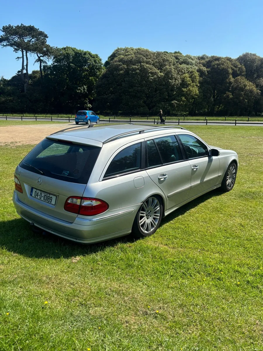 Car - Image 4