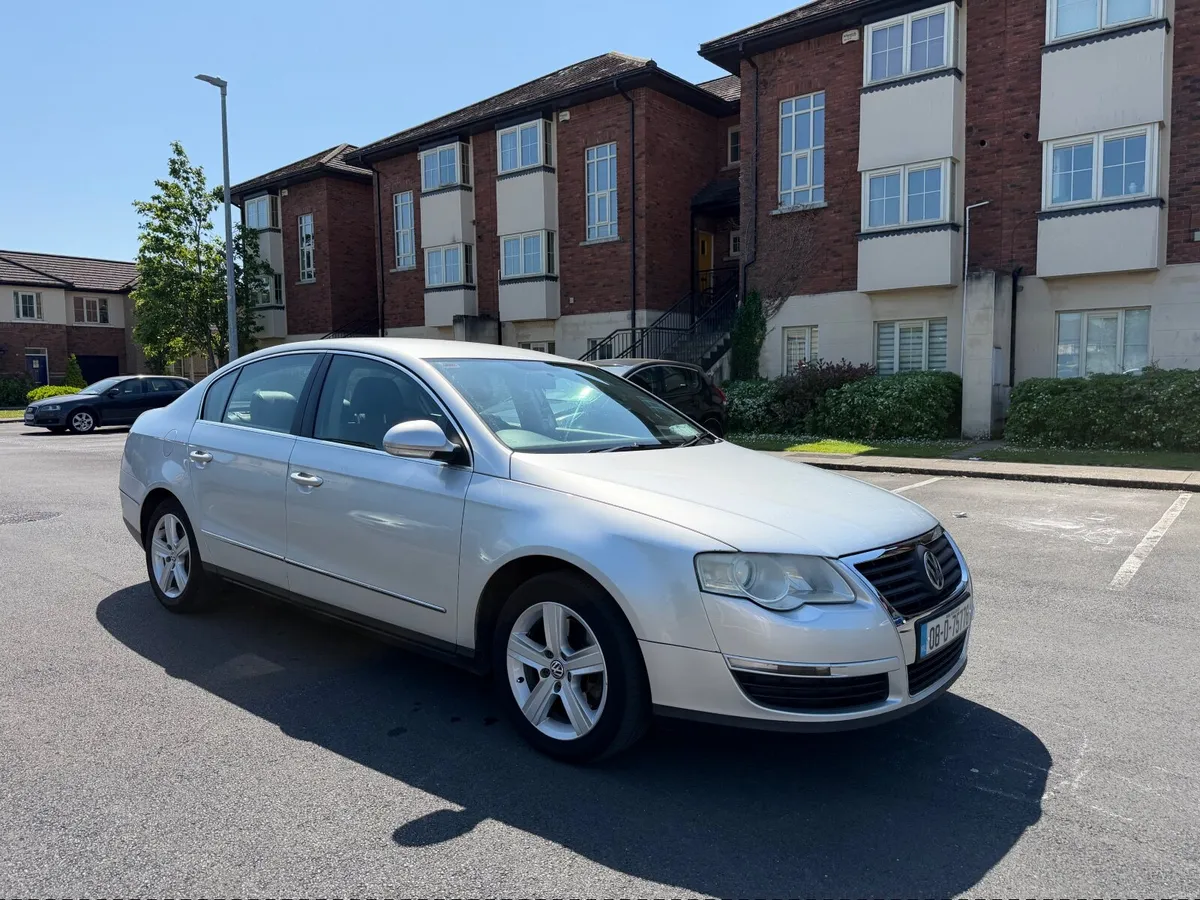 Volkswagen Passat 2.0 diesel Automatic - Image 1