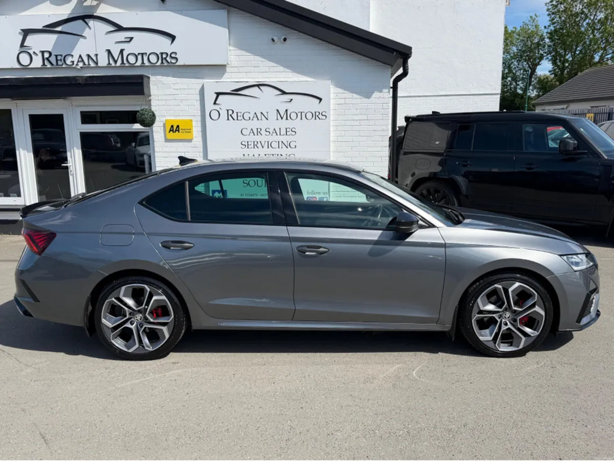 Skoda Octavia 2.0 TDI VRS 200 BHP DSG - Image 2