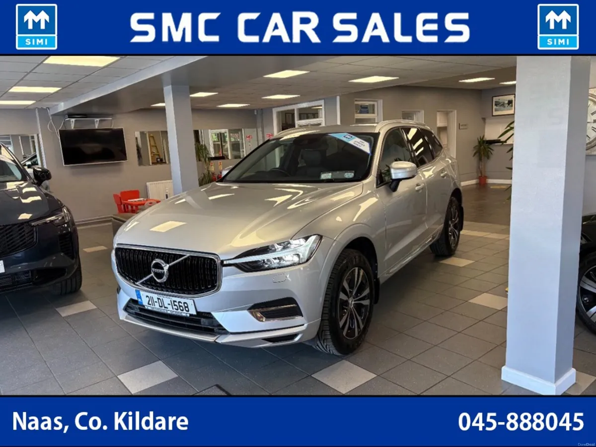 Volvo XC60 B4 MOMENTUM 5DR AUTO - Image 1