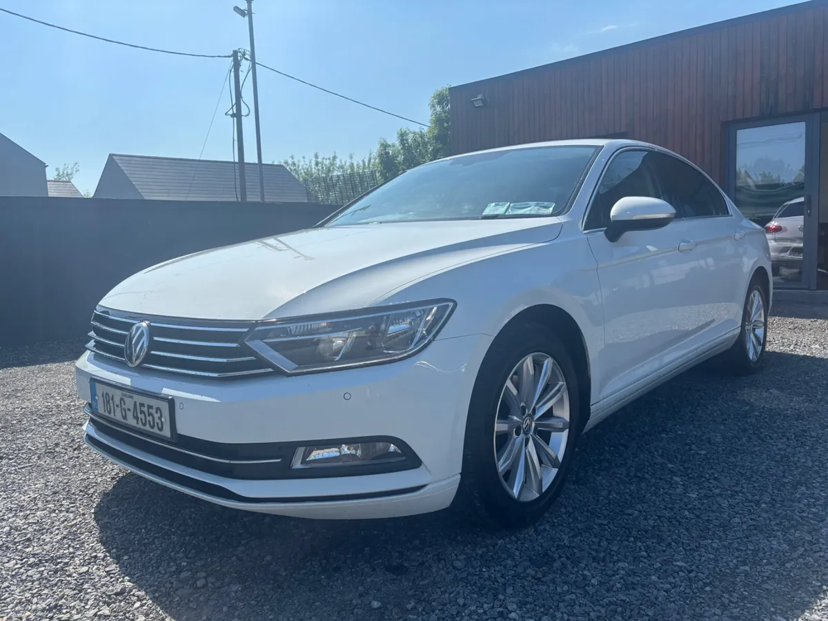 Volkswagen Passat 2018 - Image 2