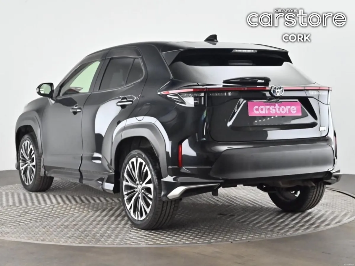 Toyota Yaris Cross 1.5 Hybrid CVT - Image 3