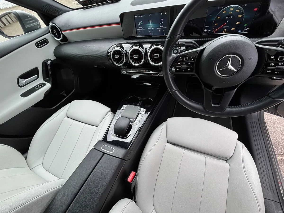 Mercedes-Benz A Class A180 AUTOMATIC 1.3L Petrol - Image 4