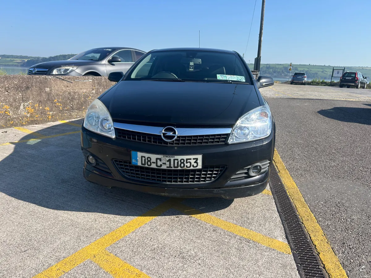 Opel Astra 1.6 GTC Petrol 2008 - Image 3