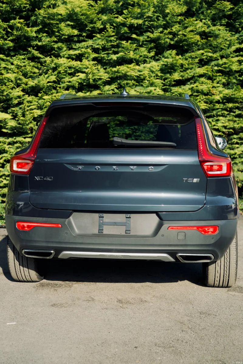 Volvo XC40 Hybrid 2020 - Image 4