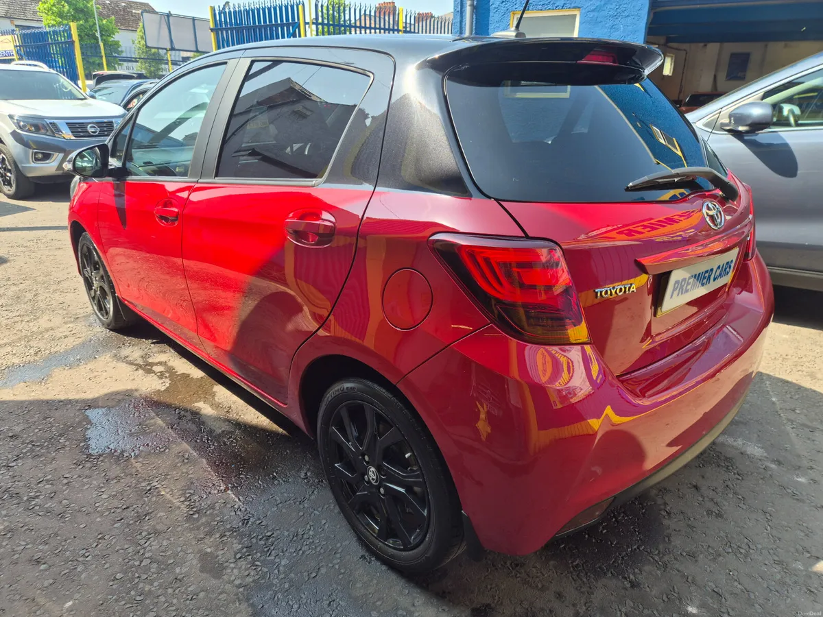 Toyota Yaris 2017 - Image 3