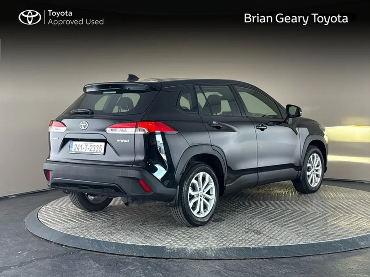 Toyota Corolla Cross HYBRID LUNA - Image 2