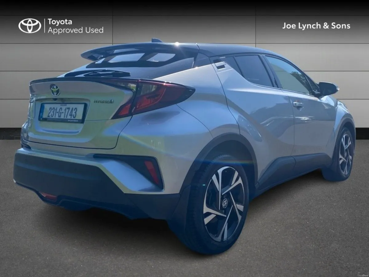 Toyota C-HR HYBRID SPORT - Image 2