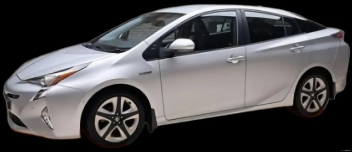 TOYOTA PRIUS 2017. LEATHER SEATS . HIGHER SPEC - Image 2