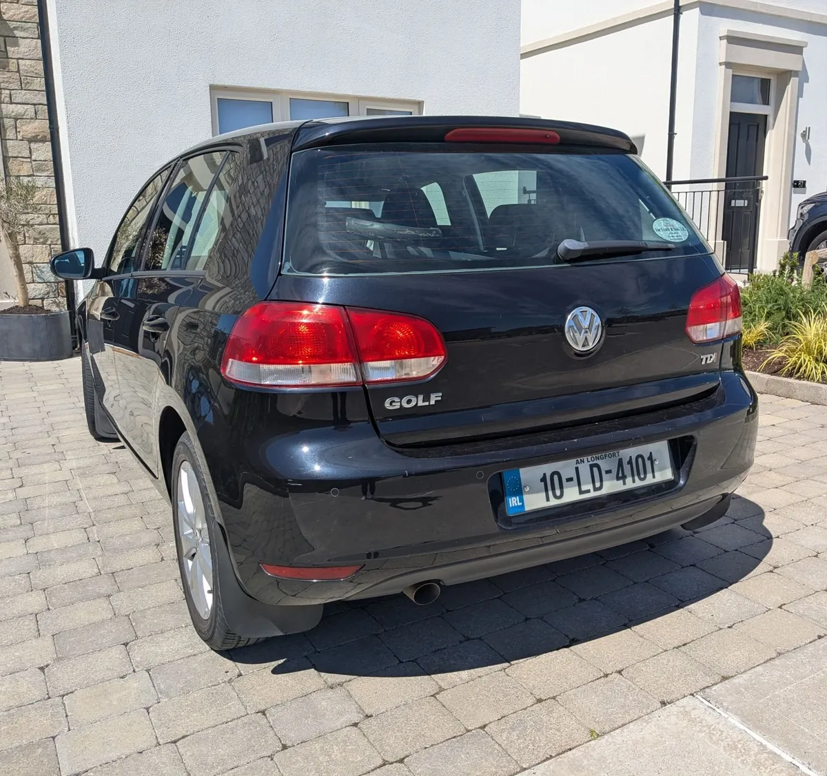 Volkswagen Golf 2010 - Image 1