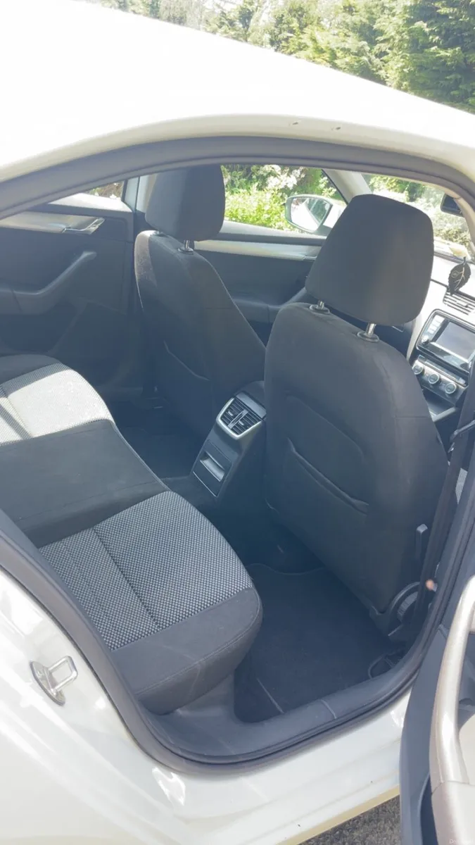 Skoda Octavia tdi nct 06/27 - Image 4